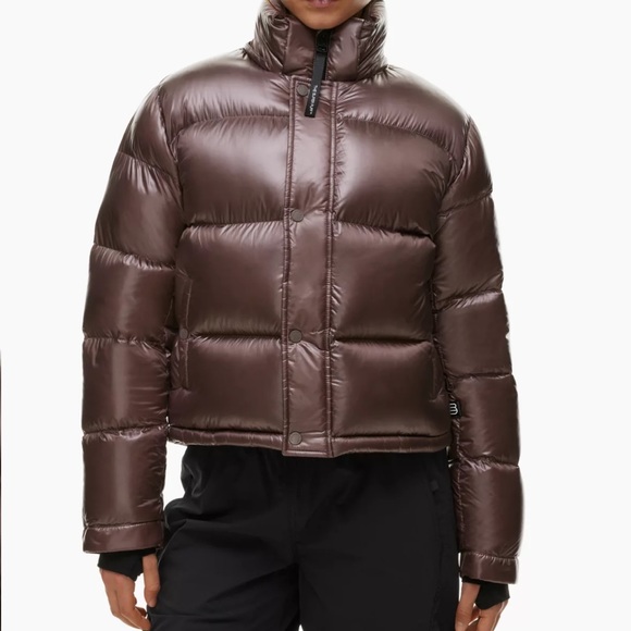 TNA Aritzia SuperPuff super puff Shorty Jacket in Rose/Glossy Coral - Picture 7 of 8